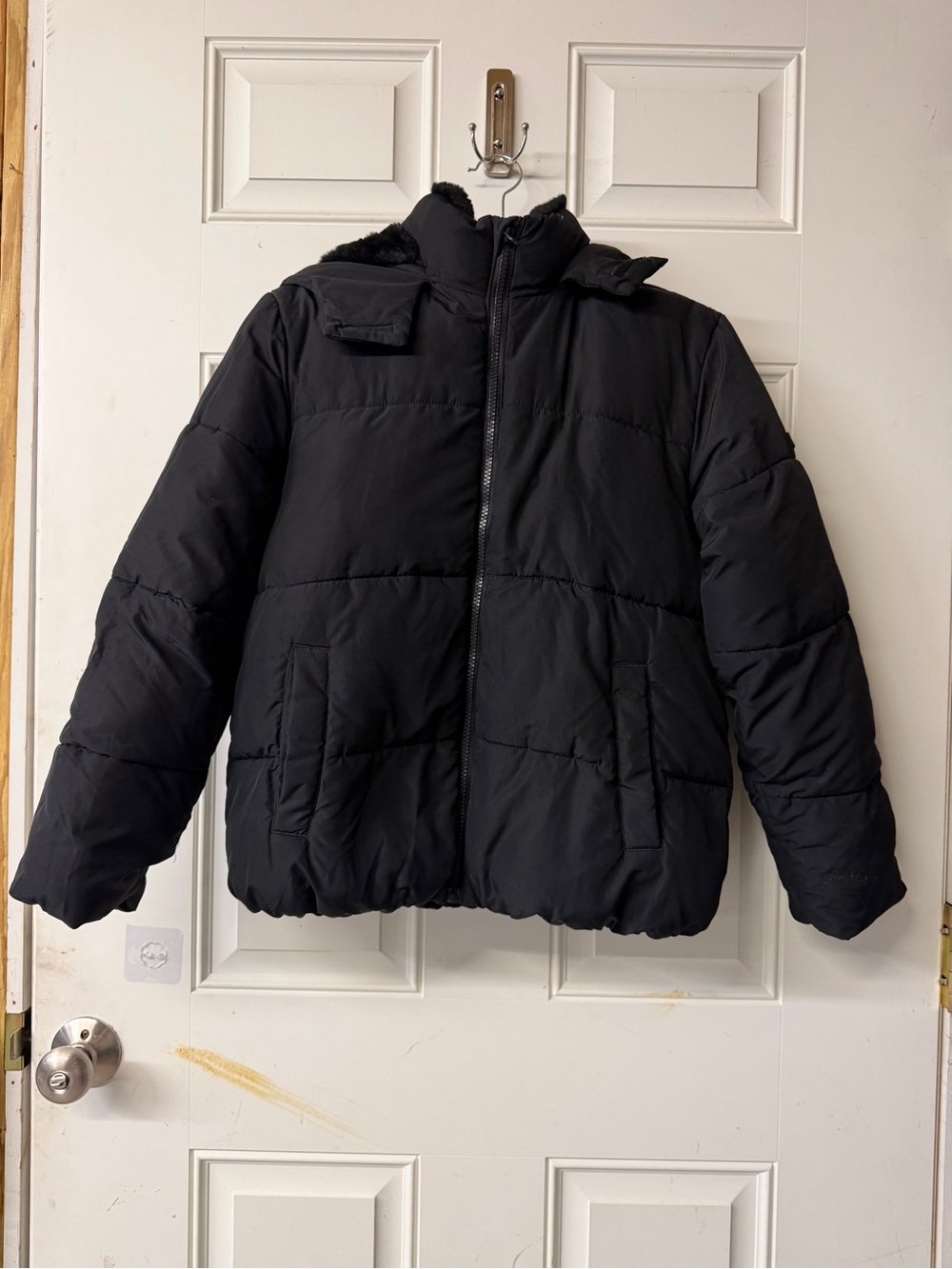 Abercrombie Kids Black Puffer Jacket size 11/12